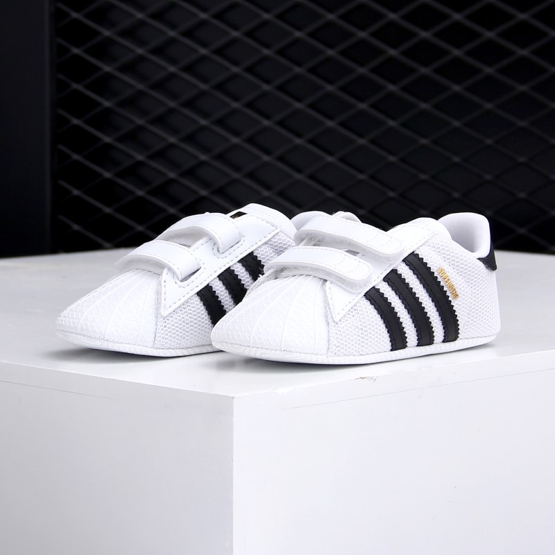 Scarpe da ginnastica sportive  - Adidas Shoes Superstar recensione e prezzo